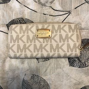Michael Kors wallet